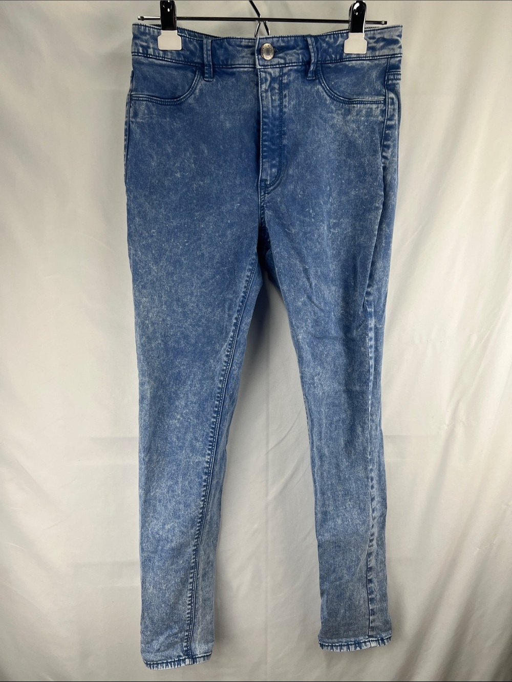 American Eagle - Women’s Jeans - Size 8 - Marbled Blue - Sky High Jegging
